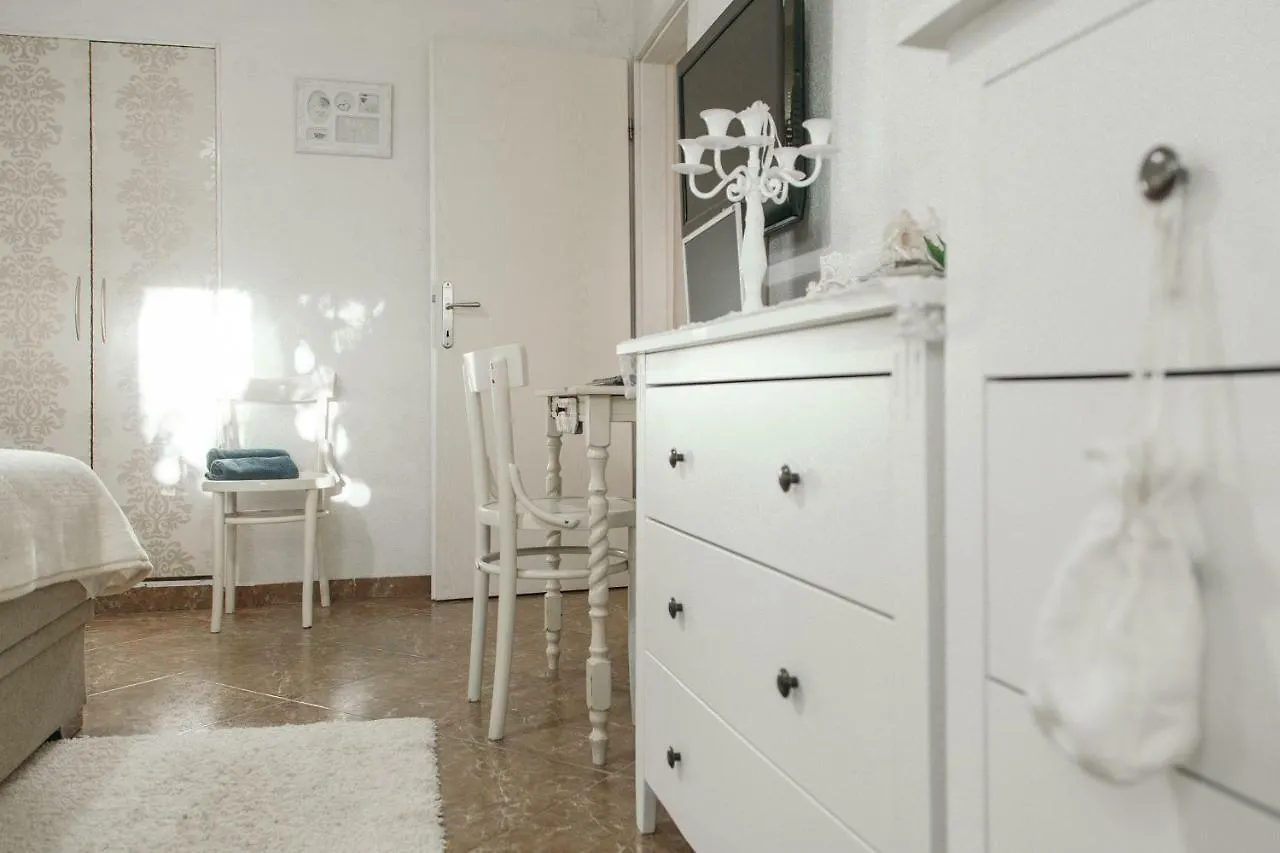 Bingo Apartment Split