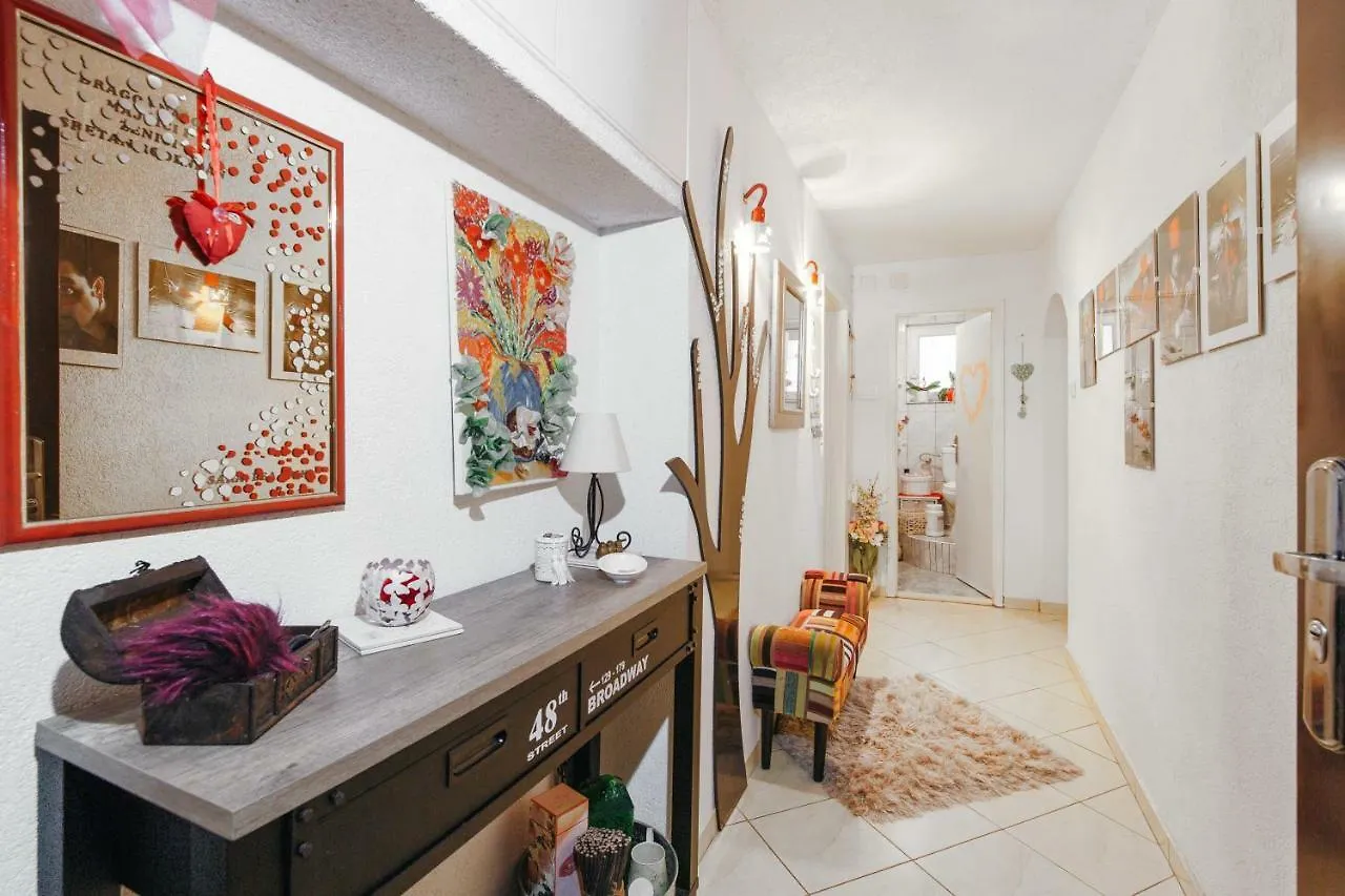 Bingo Apartment Split